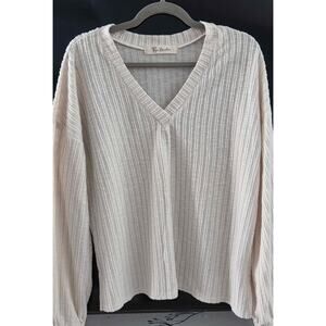 EUC  ZYN BURCHES Creamy V Neck sweater